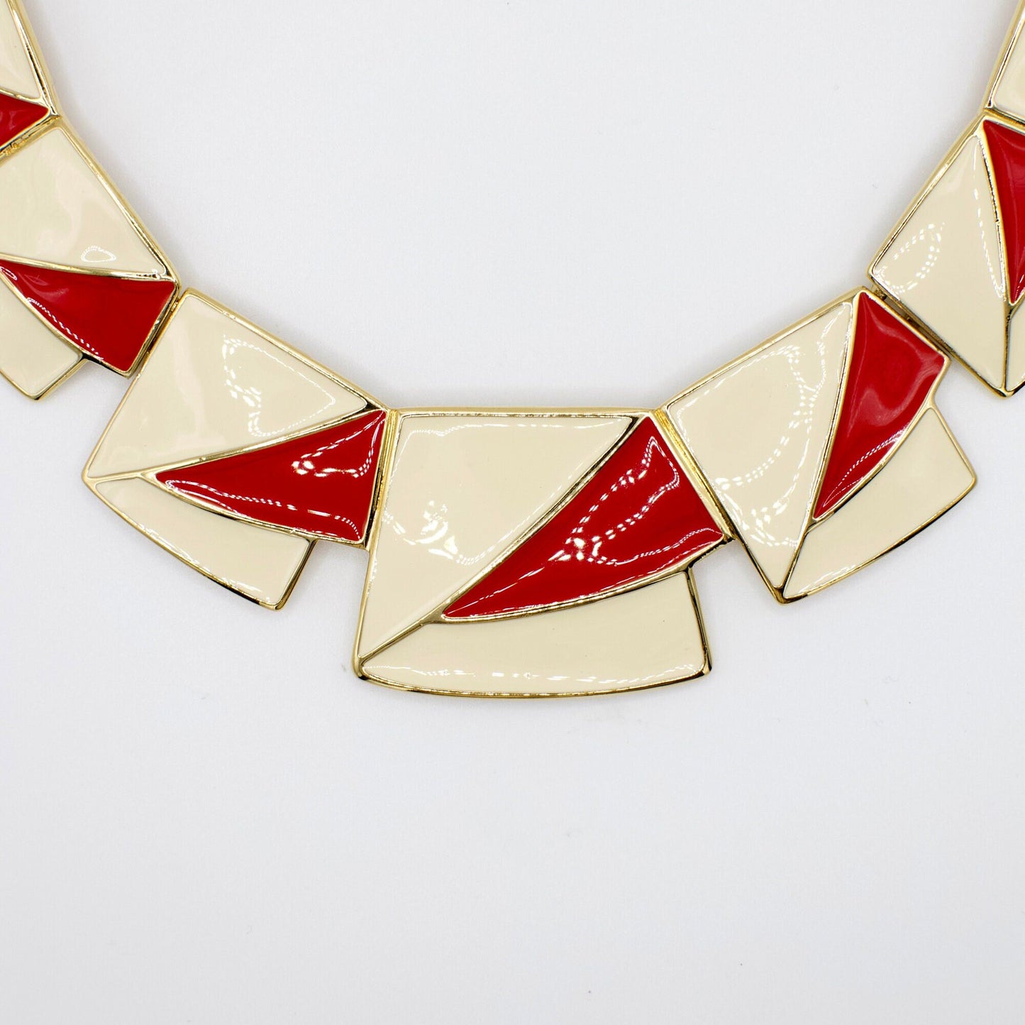 1970s-1980s RARE Vintage Trifari Kunio Matsumoto Designer Red and White Enamel Necklace