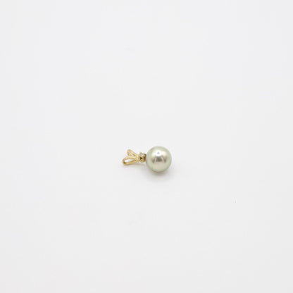 Vintage Dainty 14K Yellow Gold Gray Pearl and Diamond Charm