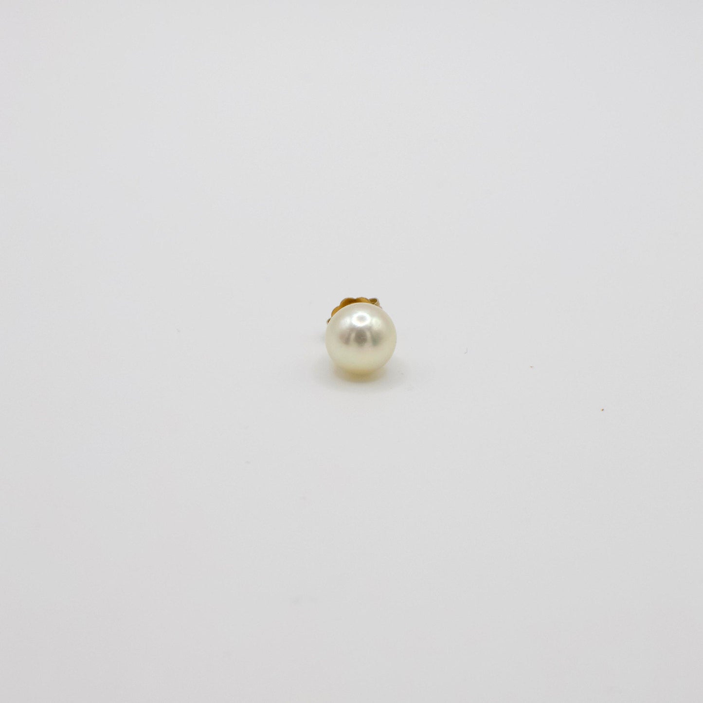 Vintage 14K Yellow Gold Pearl Single Stud Earring