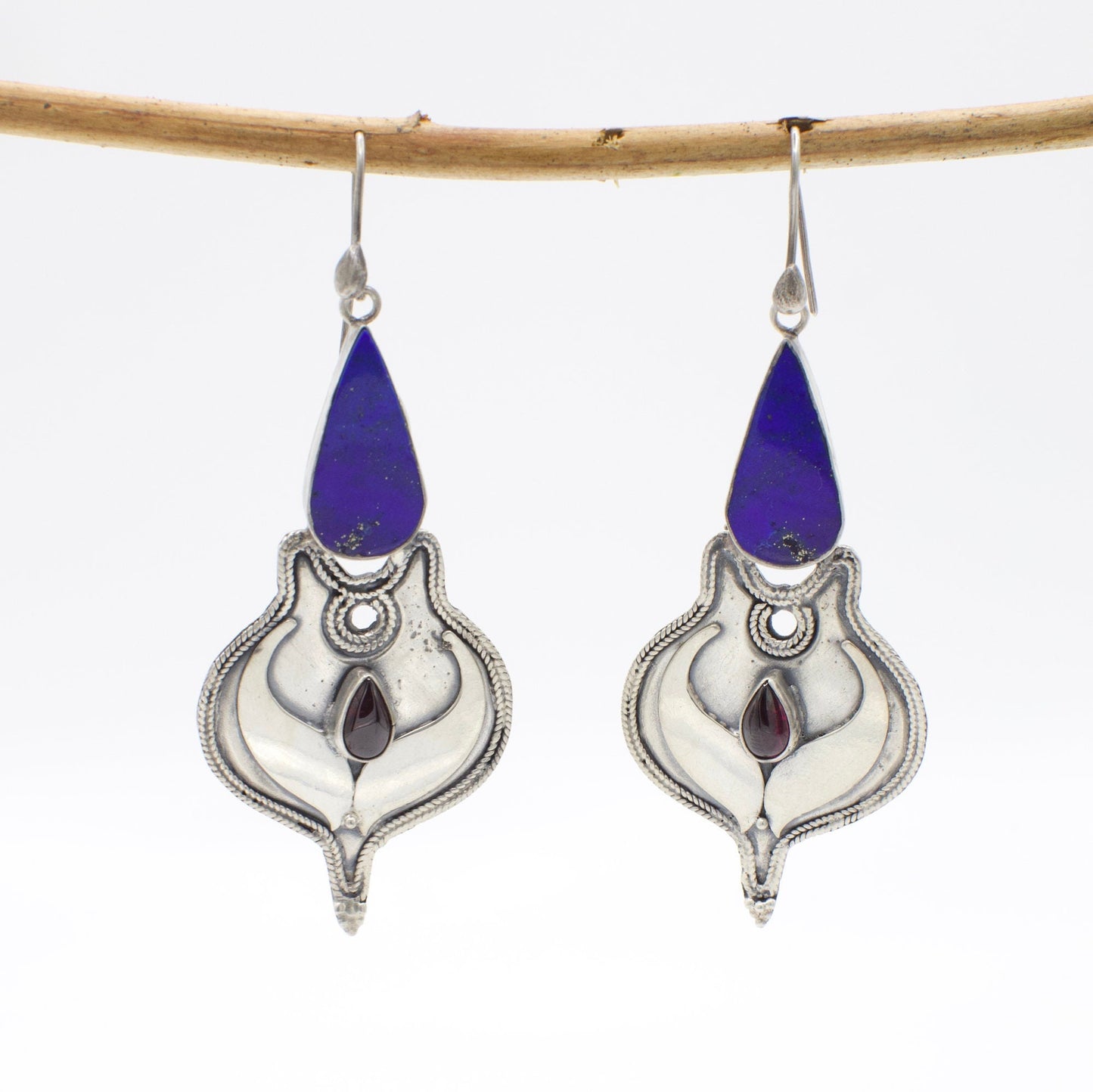 Vintage 925 Handmade Sterling Silver Dangle Genuine Lapis Lazuli and Garnet Earrings