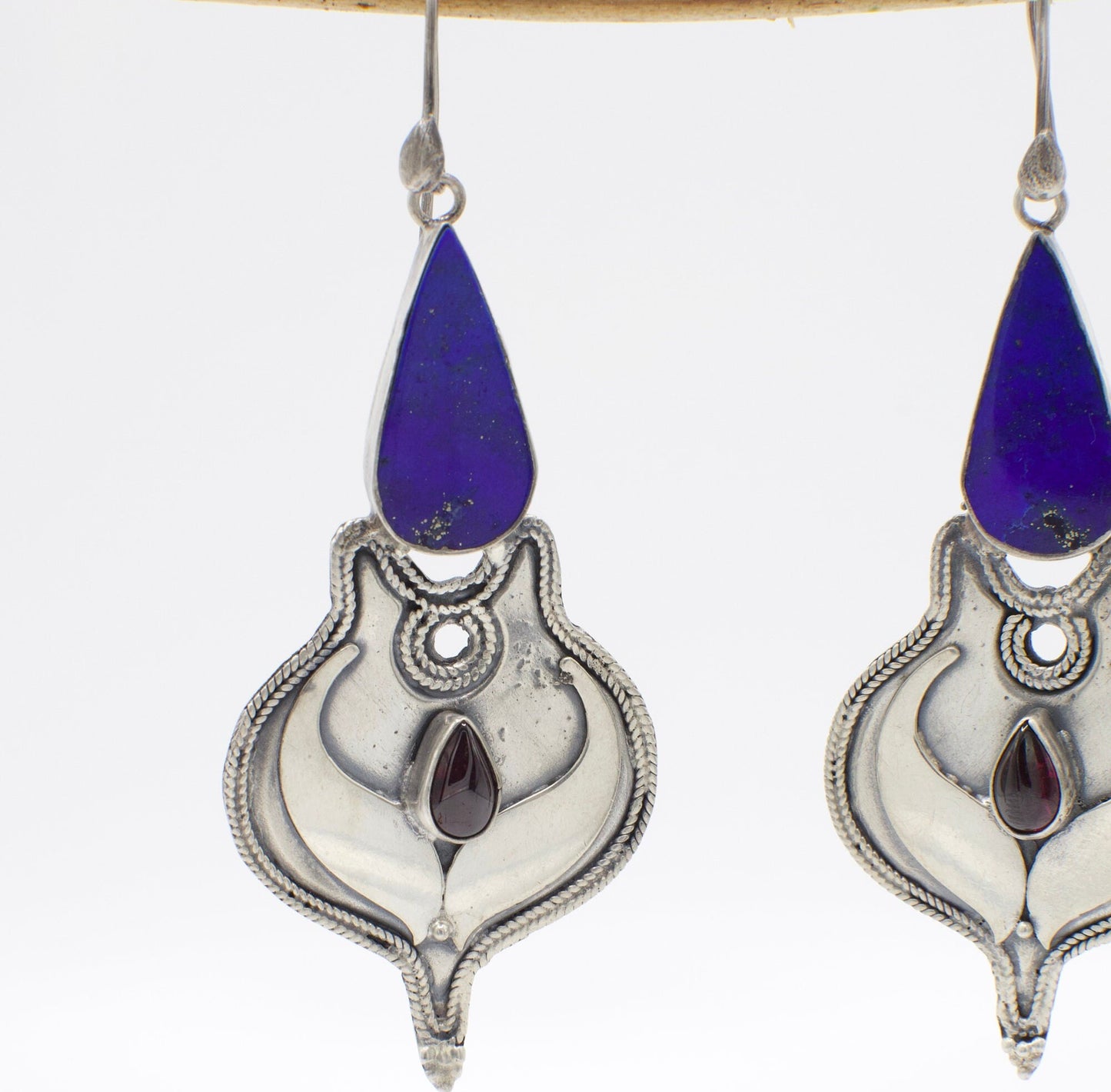 Vintage 925 Handmade Sterling Silver Dangle Genuine Lapis Lazuli and Garnet Earrings