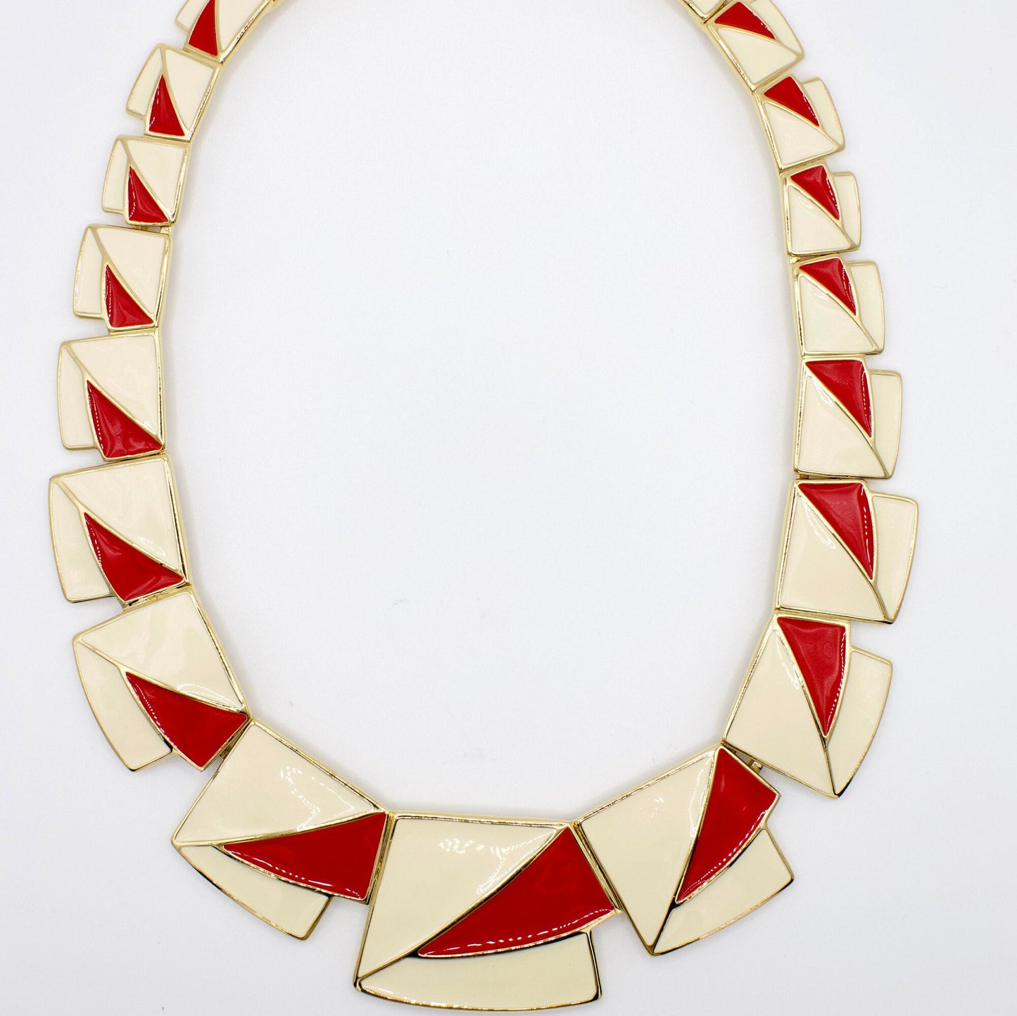 1970s-1980s RARE Vintage Trifari Kunio Matsumoto Designer Red and White Enamel Necklace