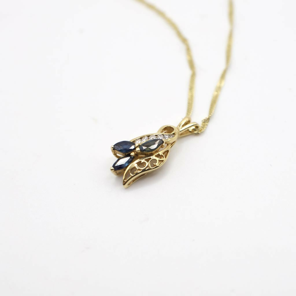 Vintage Genuine Earth Mined Diamond and Sapphire Pendant Necklace In 14K Yellow Gold