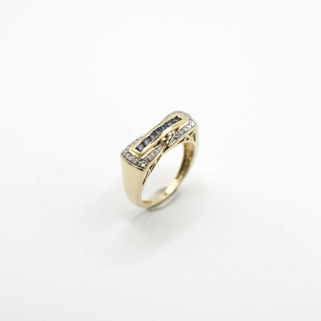 Vintage Genuine Diamond and Simulated Sapphire Ring In 10K Yellow Gold