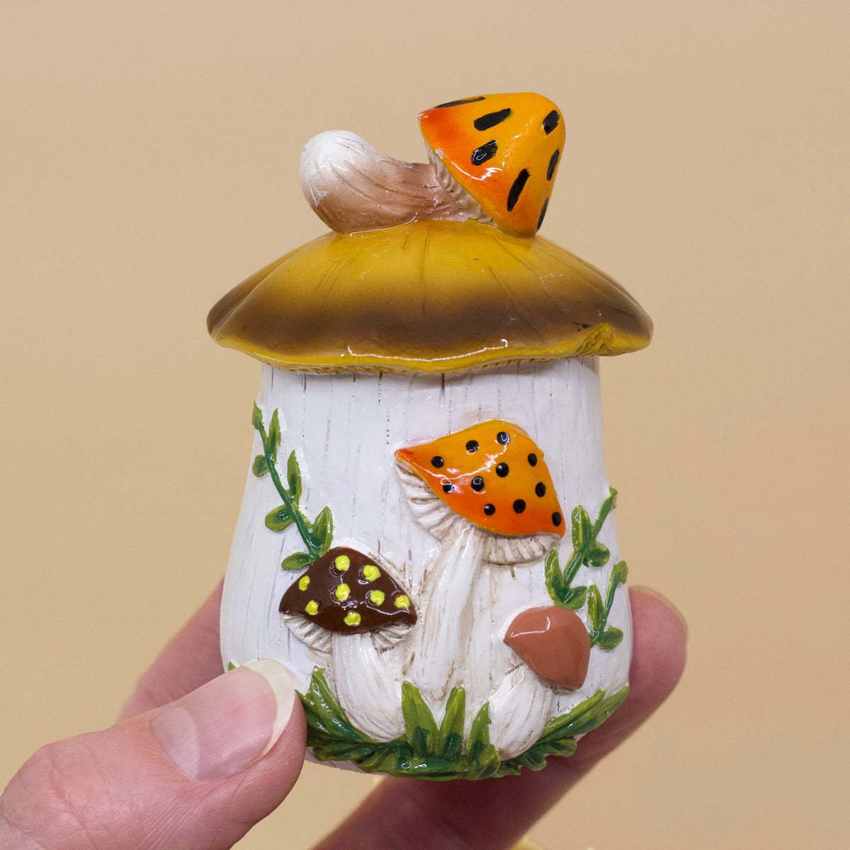 Merry Mushroom-Inspired 70s Hand-Painted Set