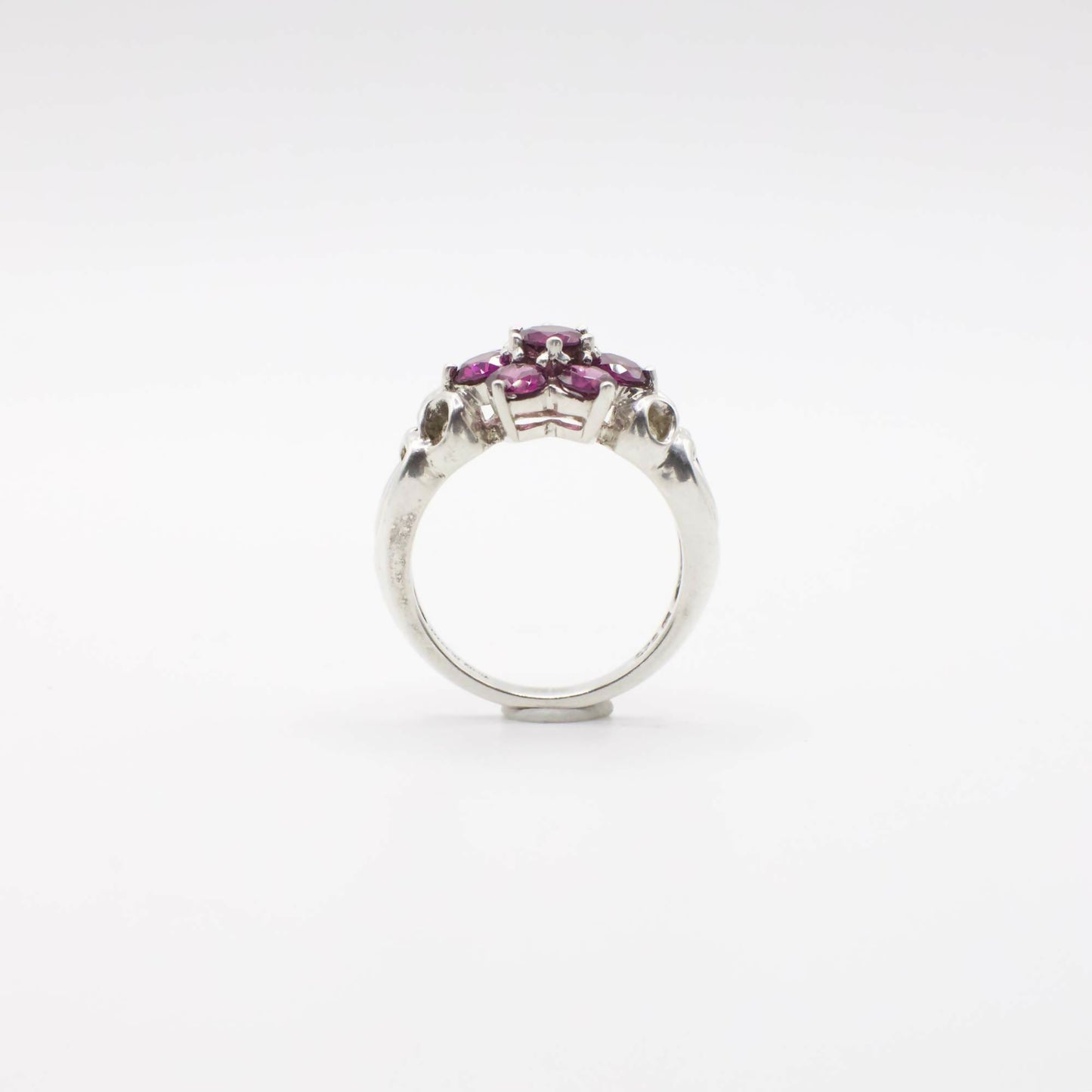 Vintage Floral Garnet Ring In Sterling Silver