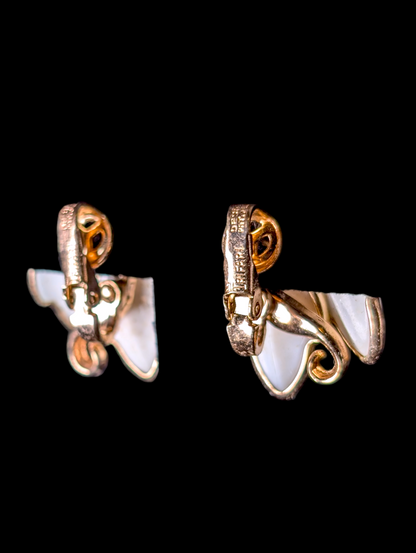 1950s - 1960s Crown Trifari Alfred Phillippe Dogwood White Leaf Choker Necklace and Matching Earrings Statement Set
