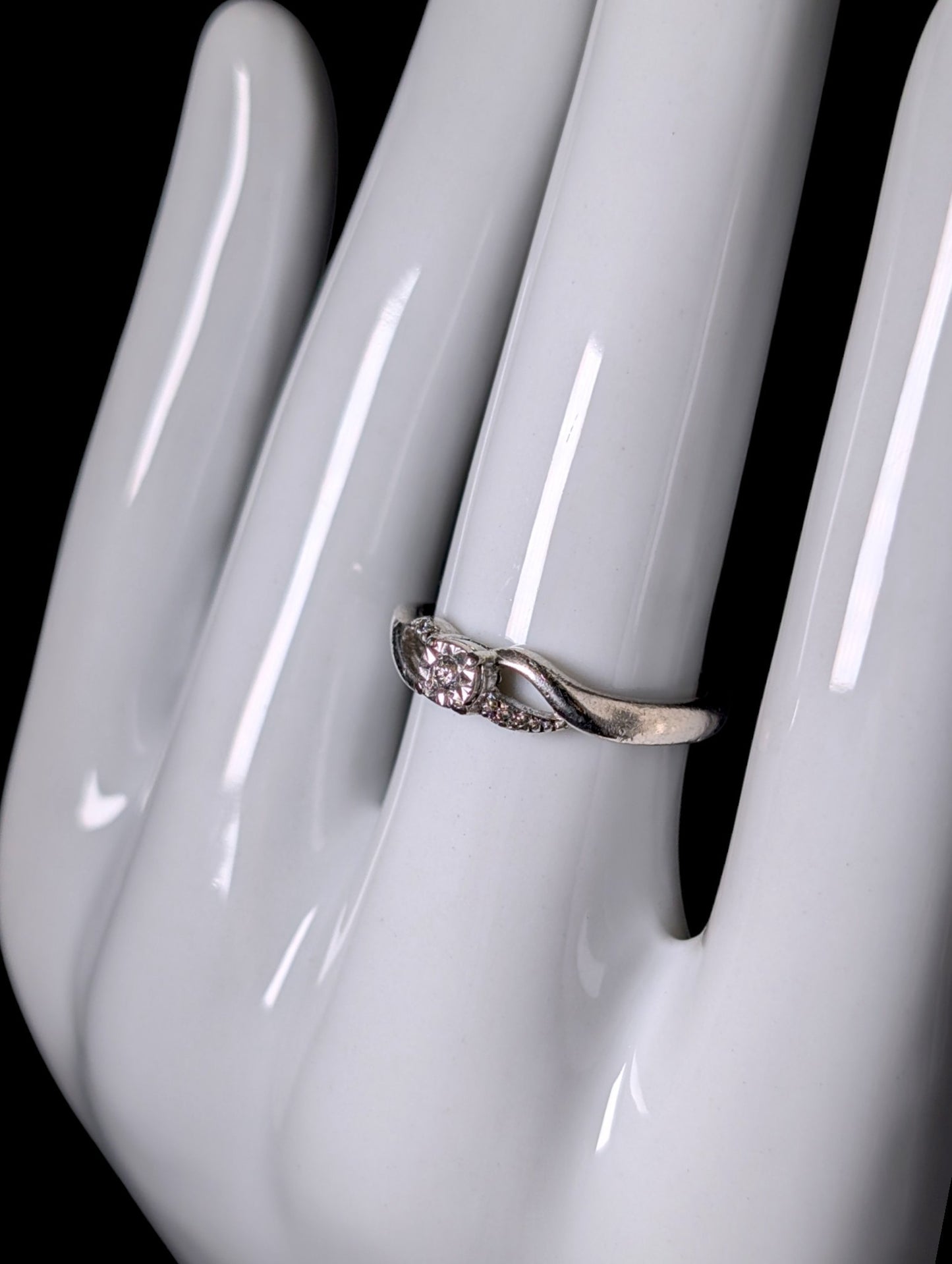 Vintage Round Cut Genuine Diamond Solitaire Stackable Engagement Ring