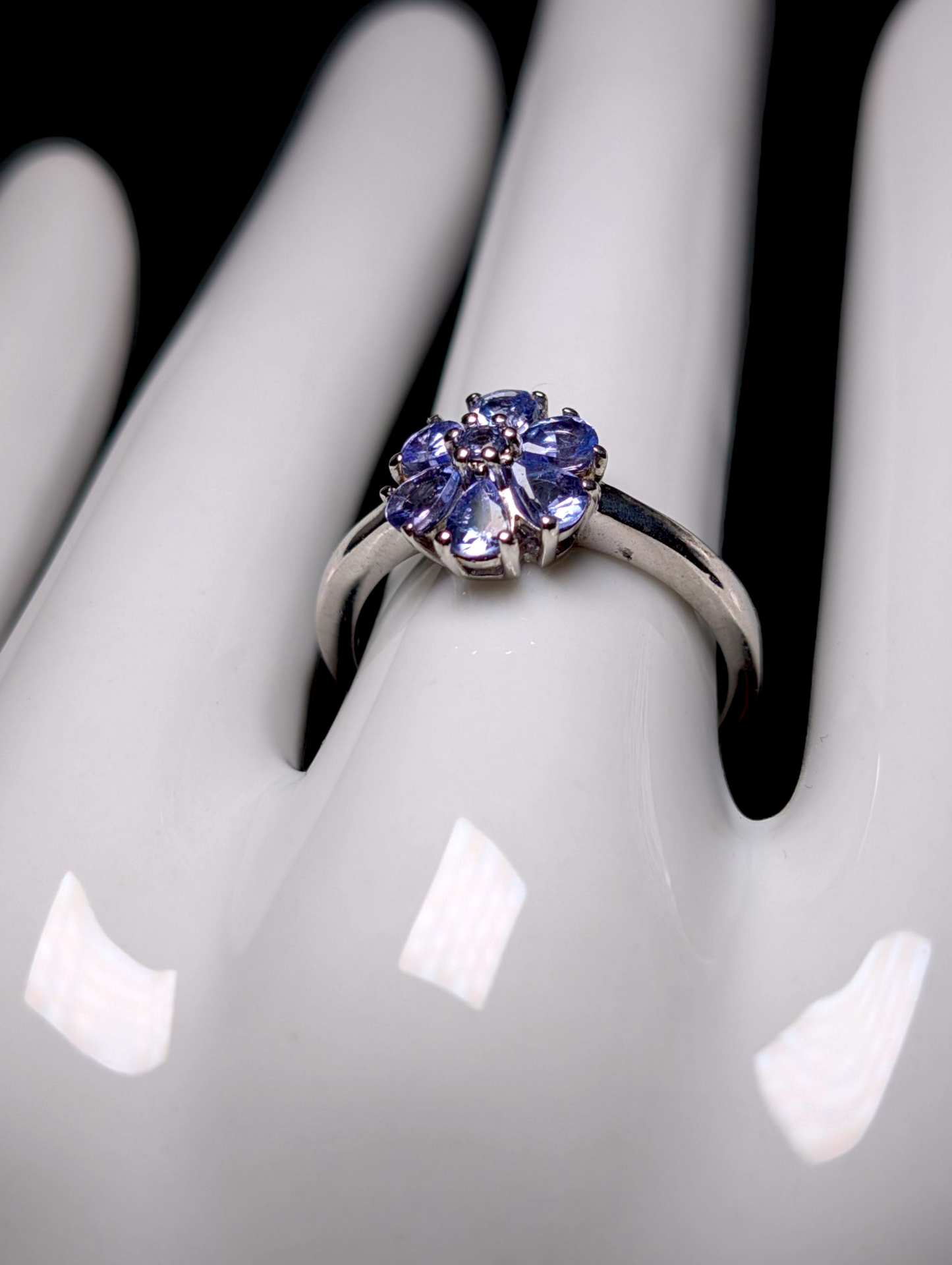 Vintage Dainty Flower Earth Mined Genuine Tanzanite Sterling Silver Ring