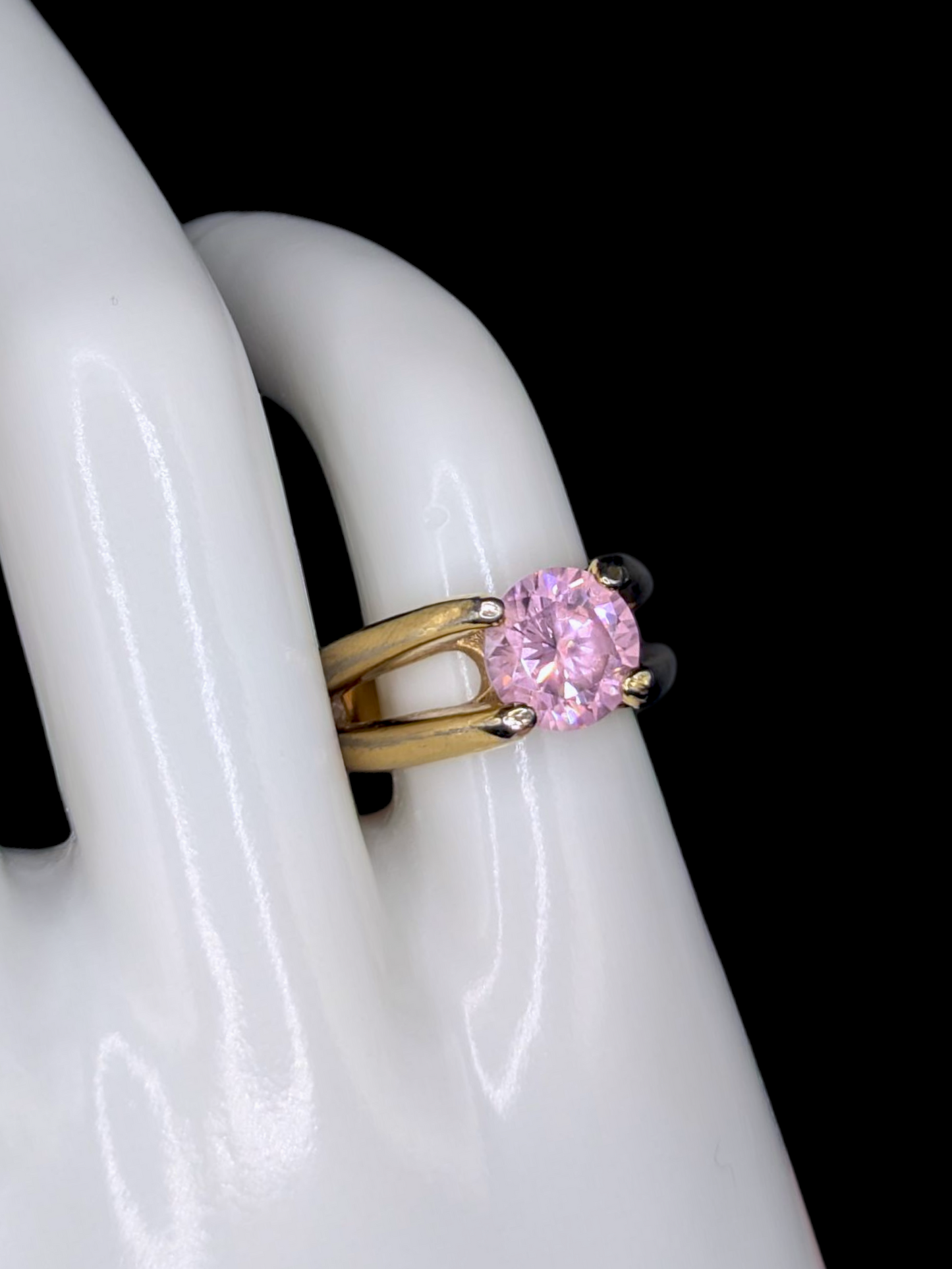 Vintage Round Brilliant Cut Simulated Pink Diamond Solitaire Split Shank Gold Toned Statement Cocktail Ring
