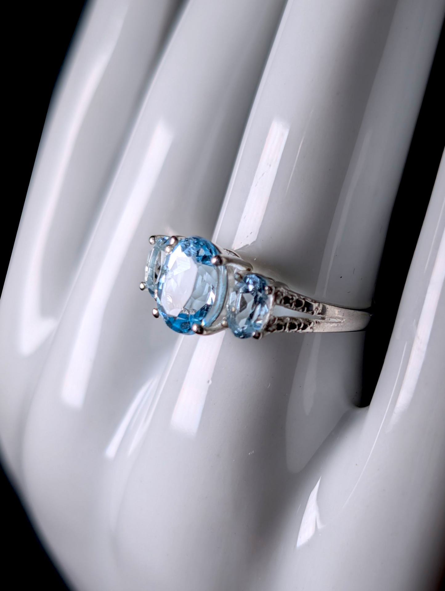Vintage Oval Cut Three Stone Genuine Sky Blue Topaz Sterling Silver Ring