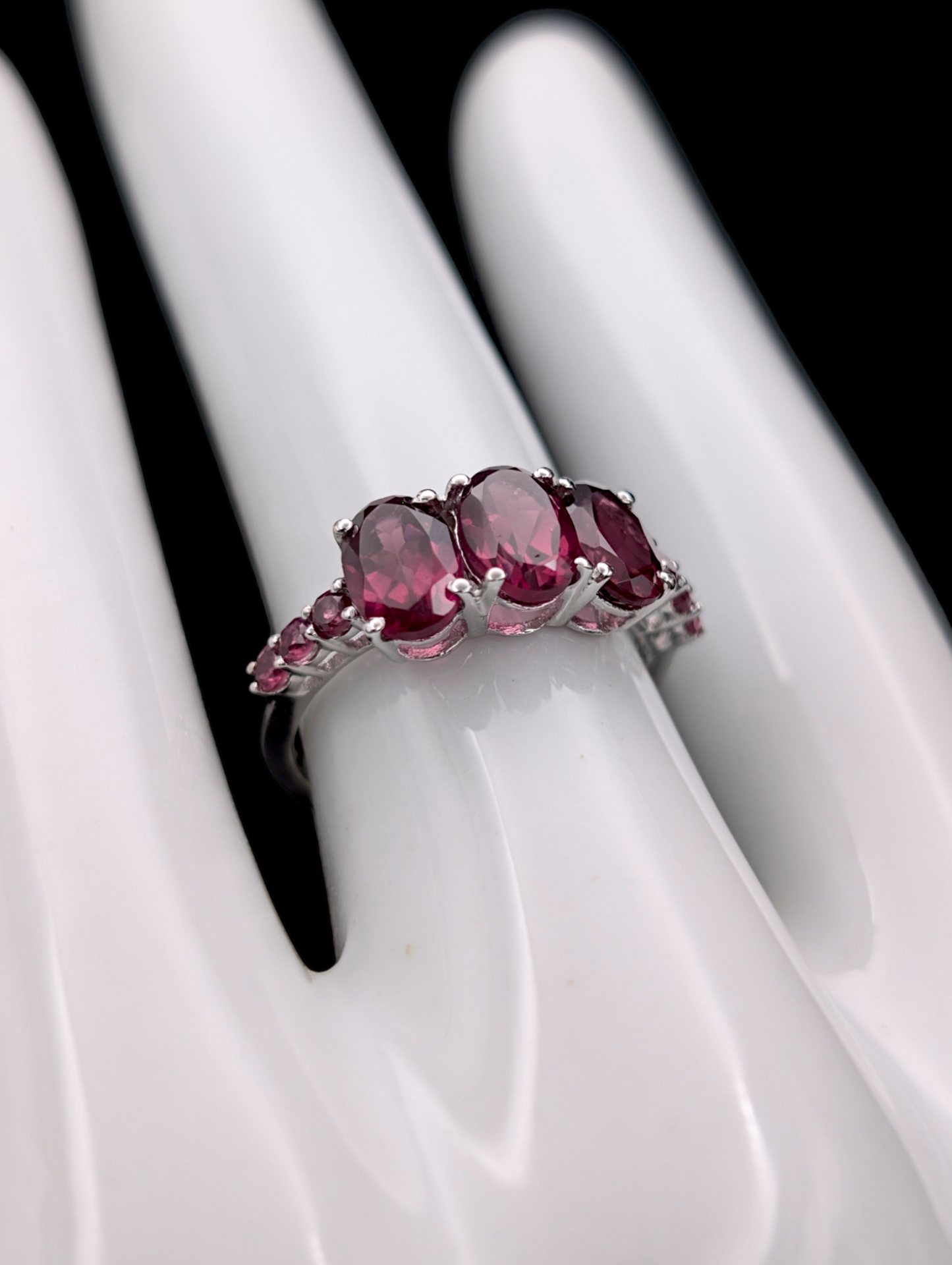 Vintage Three Stone Genuine Rhodolite Garnet Sterling Silver 925 Ring