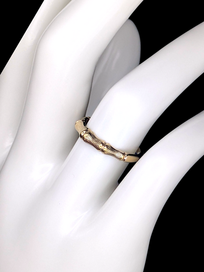 Vintage Avon Dainty Textured Bamboo Yellow Gold Toned Band Ring