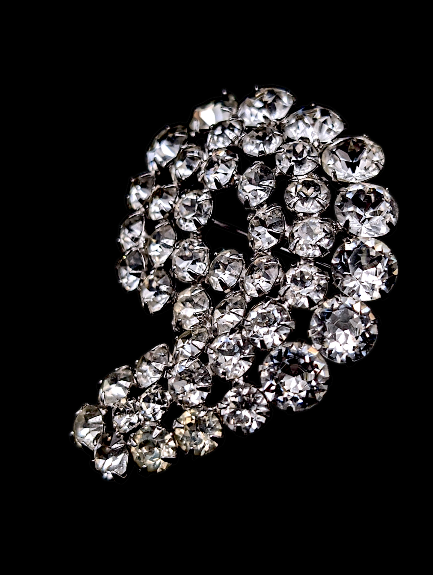 1950s - 1970s Weiss Large Dazzling Crystal Rhinestone Sparkling Silver Swirl Brooch Pin