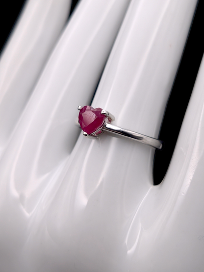 Vintage Genuine Earth Mined Red Ruby Heart Solitaire Minimalist Sterling Silver Ring