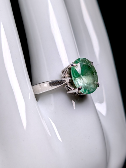 Vintage Oval Cut Genuine Green Kyanite Solitaire Sterling Silver Ring