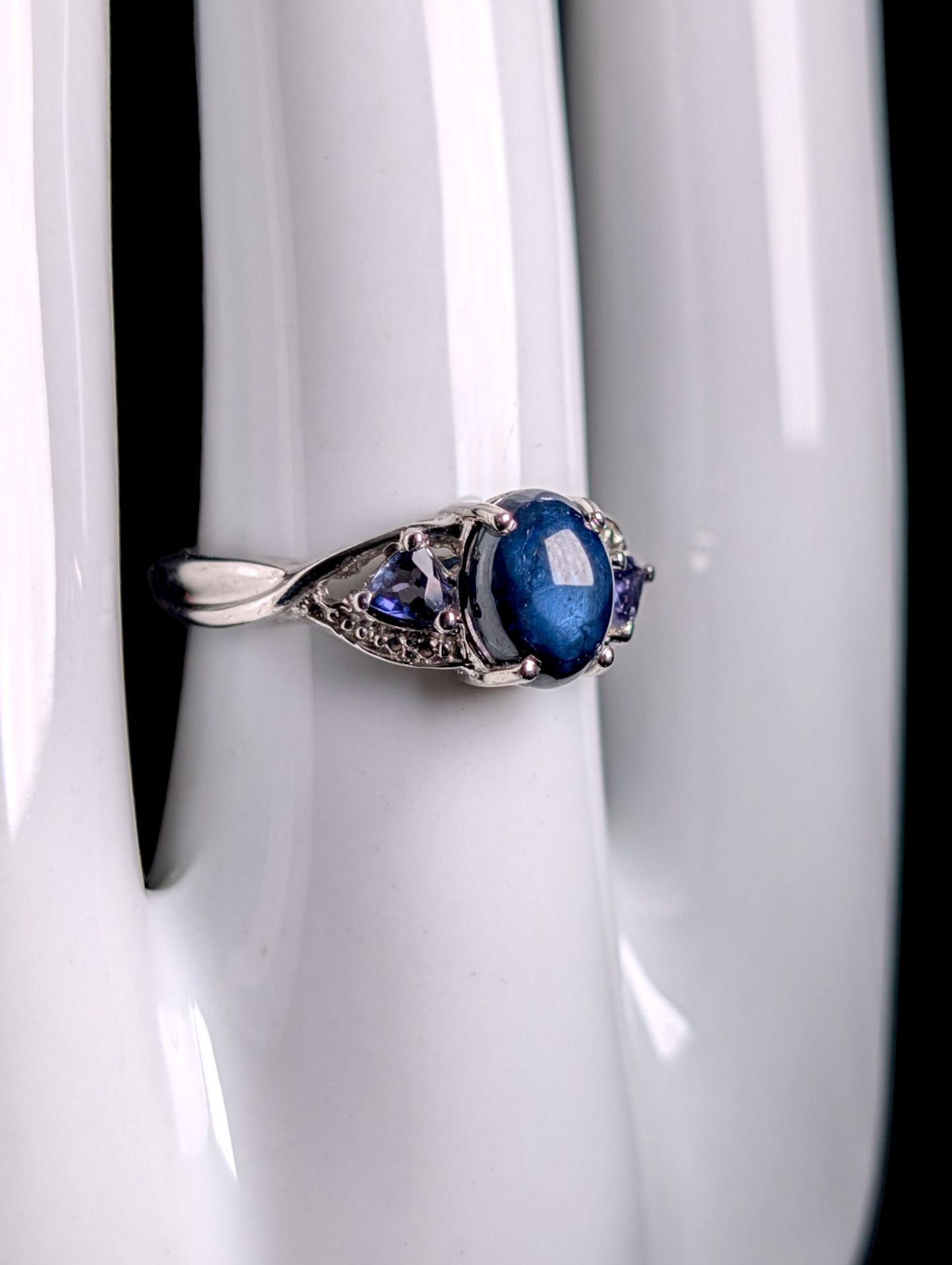 Vintage Cabochon Cut Genuine Star Sapphire Solitaire with Trillion Tanzanite Accent Stones Sterling Silver Ring