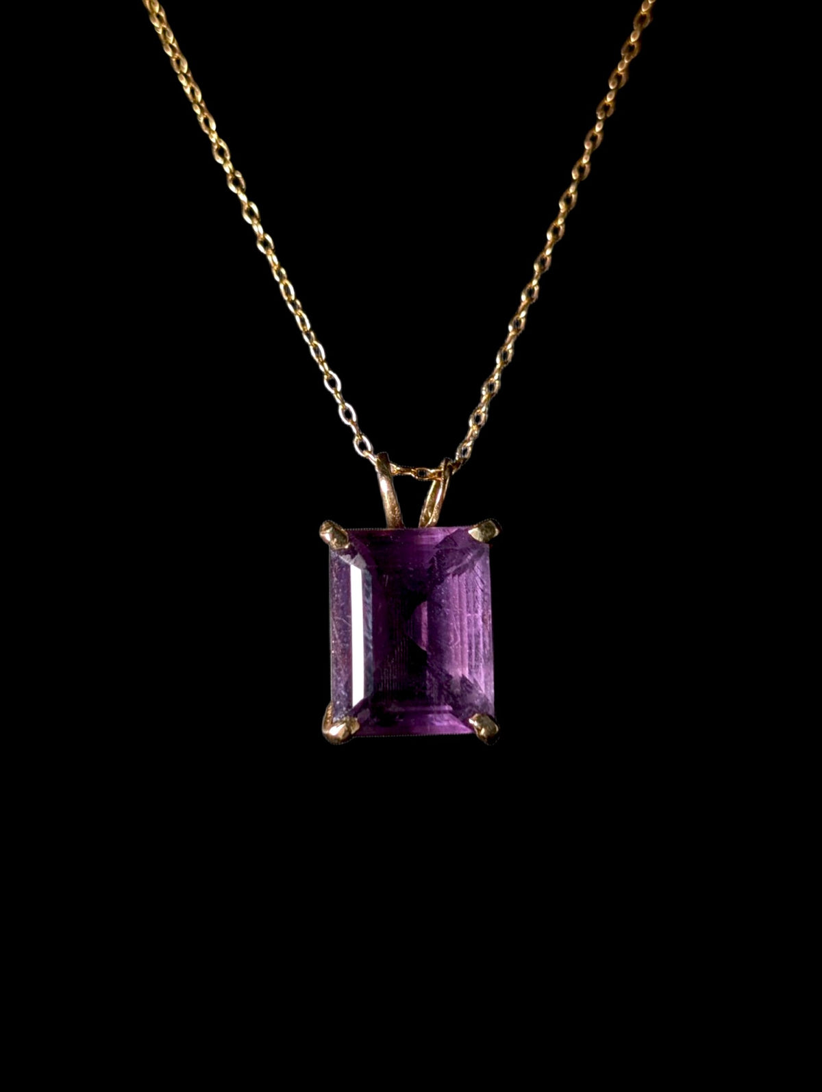 Vintage 6 Carat Emerald Cut Genuine Purple Amethyst 14k Yellow Gold Pendant