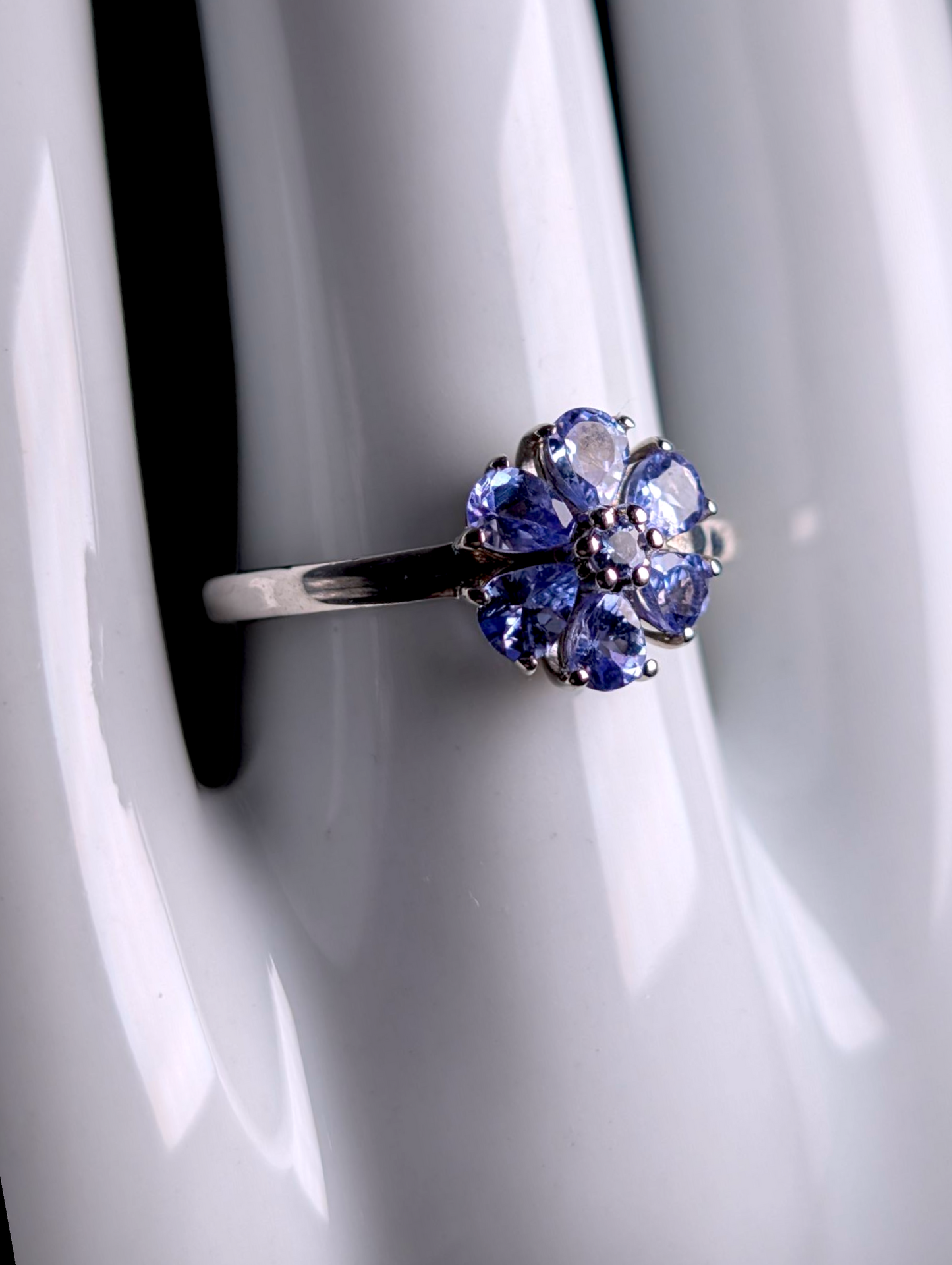 Vintage Dainty Flower Earth Mined Genuine Tanzanite Sterling Silver Ring