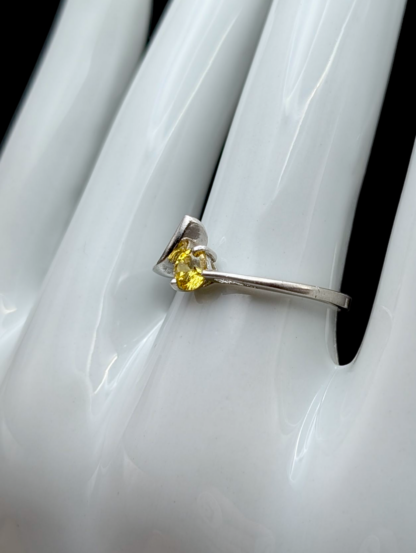 Vintage Round Cut Solitaire Genuine Yellow Tourmaline Sterling Silver Ring