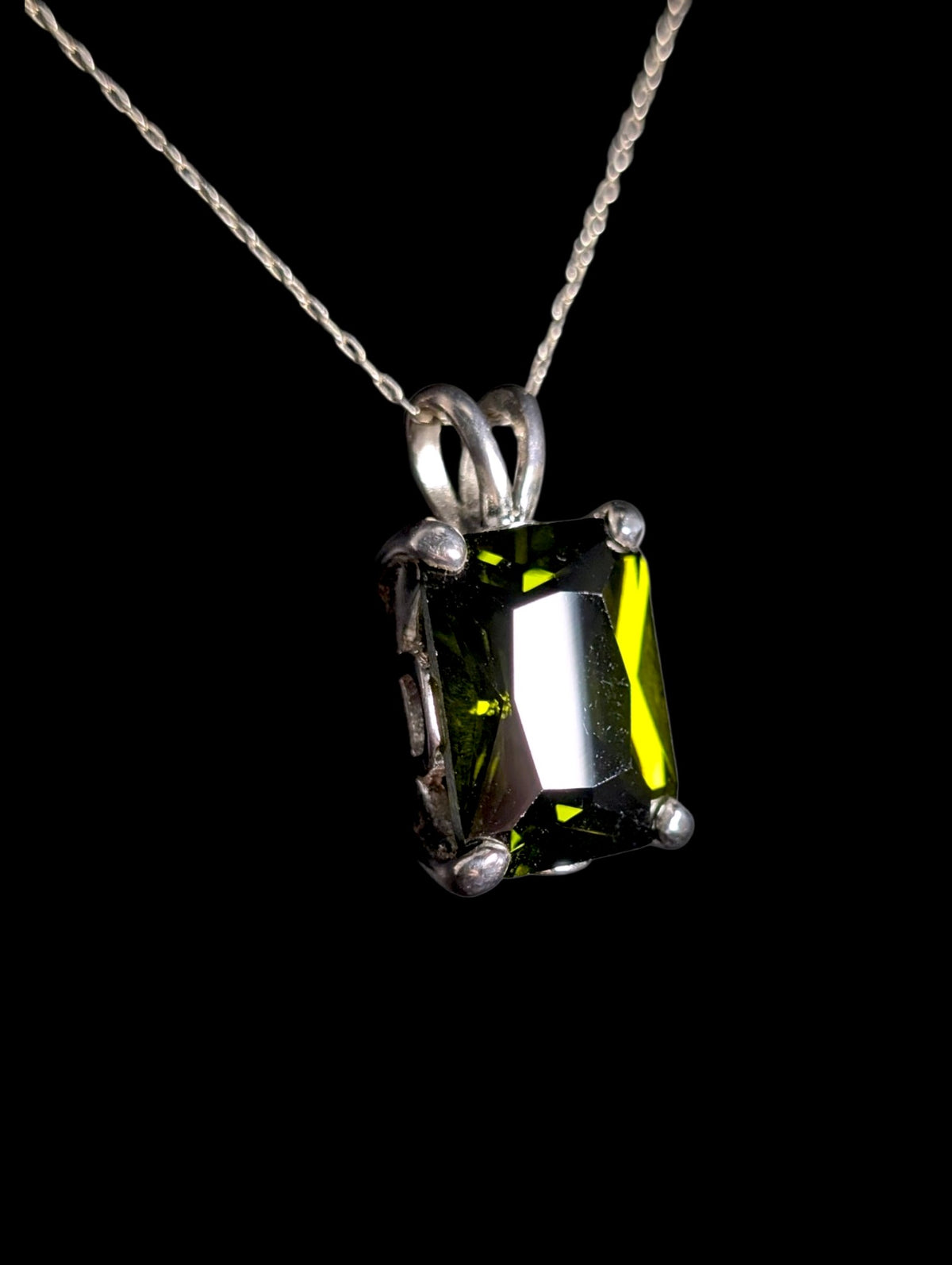 Vintage 14+ Carat Emerald Cut Genuine Chrome Diopside Sterling Silver Pendant