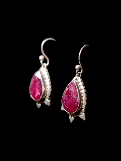 Vintage Faceted Bezel Set Earth Mined Genuine Kashmir Ruby Sterling Silver Dangle Earrings