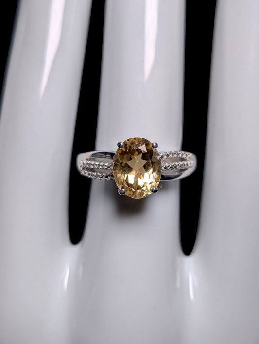 Vintage Dazzling Oval Cut Genuine Soft Golden Citrine Solitaire Split Shank Sterling Silver Ring