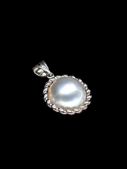 Vintage Cultured Cabochon Genuine Pearl Pendant in Sterling Silver