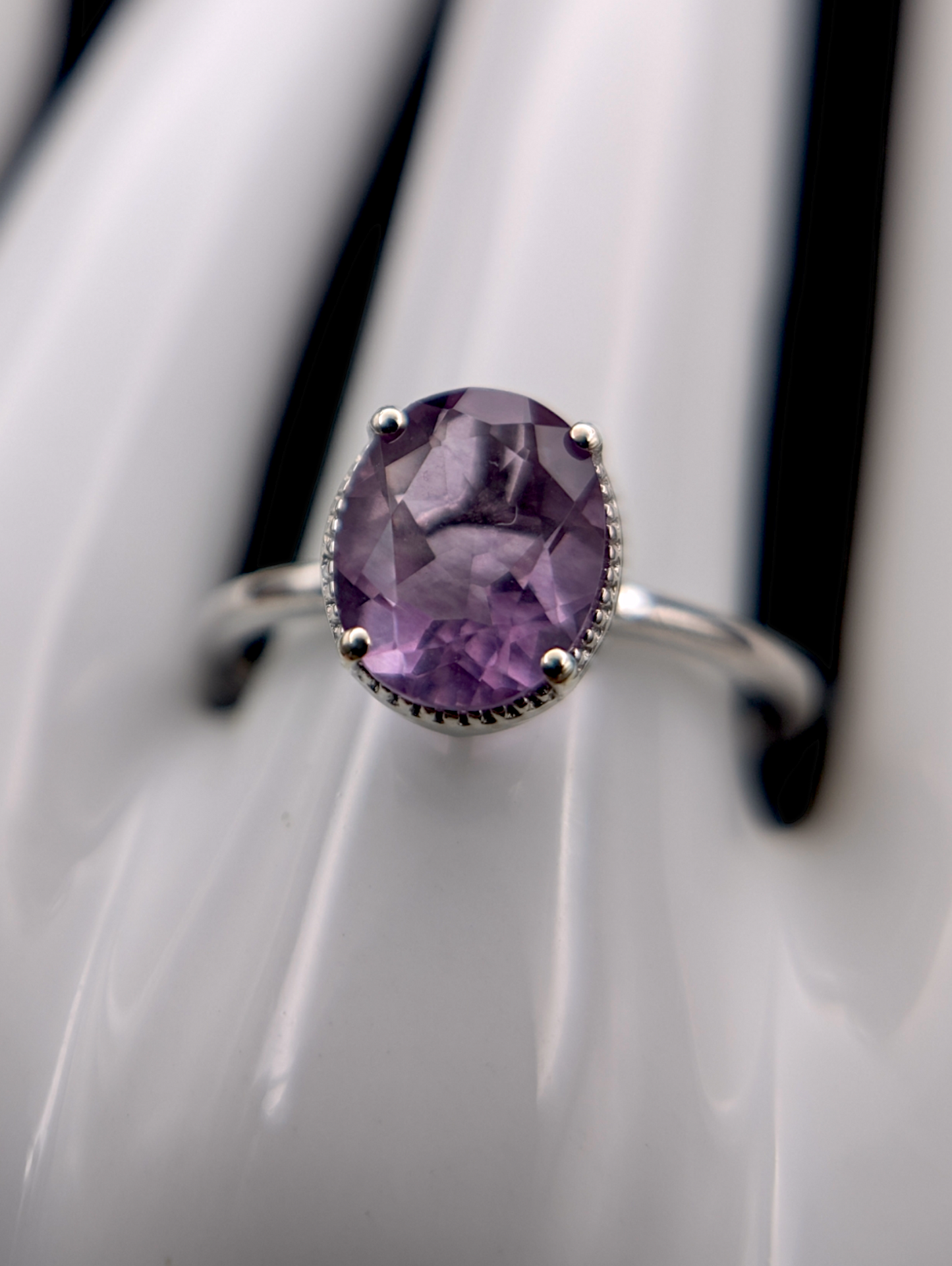 Vintage Oval Solitaire Genuine Amethyst Sterling Silver Ring