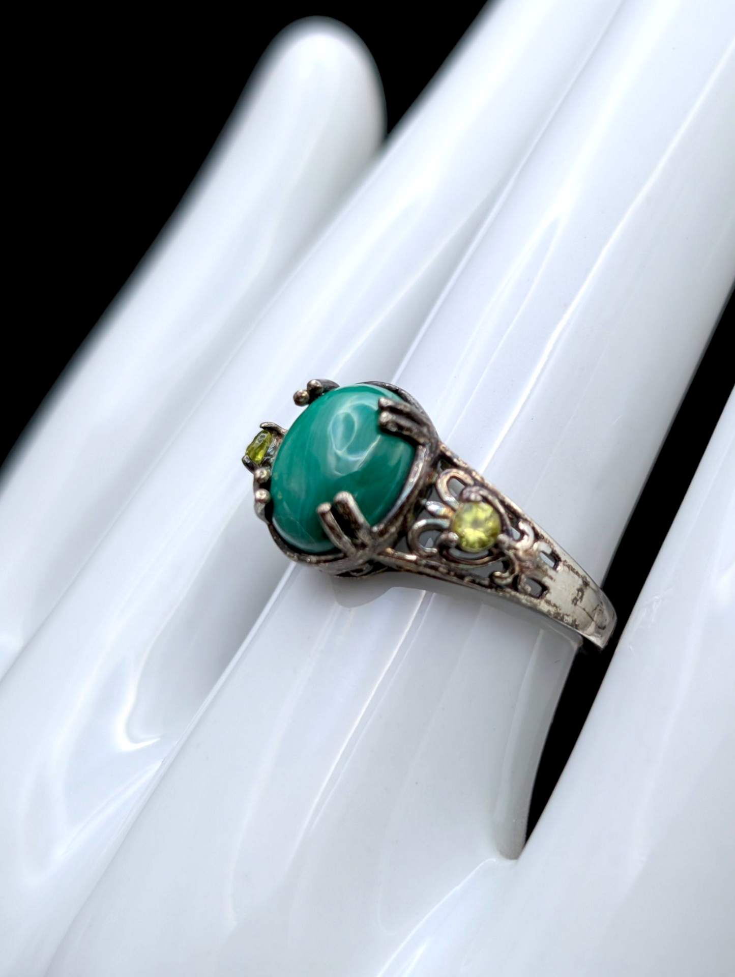 Vintage Oval Solitaire Genuine Malachite and Peridot Accent Stones Sterling Silver Tarnish Filigree Ring
