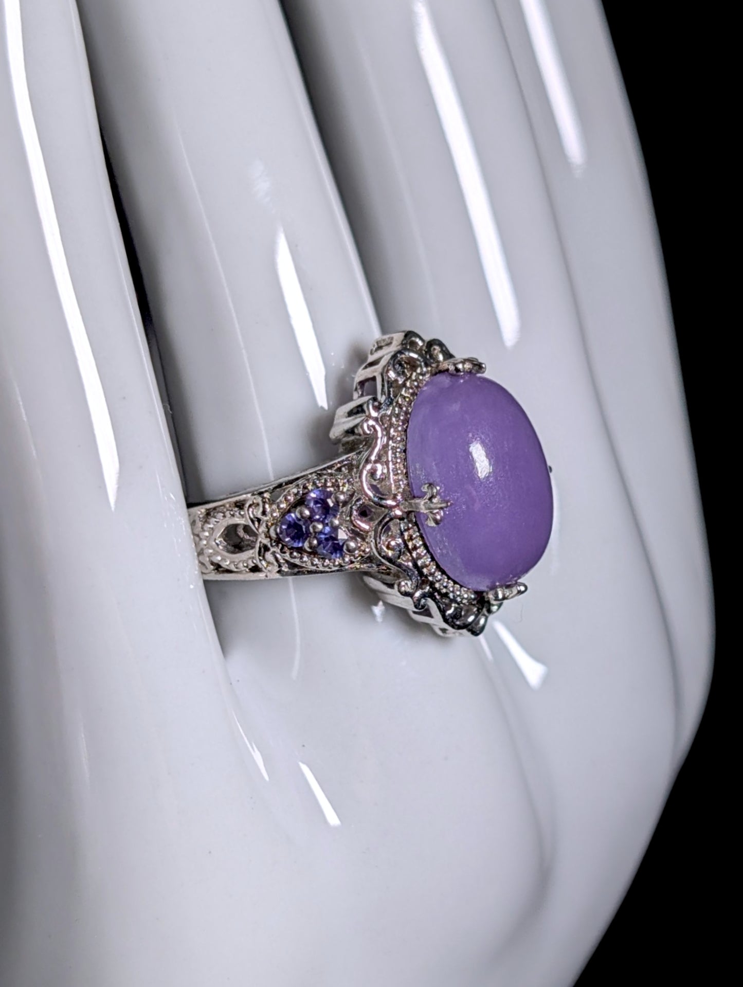 Vintage Genuine Purple Jade Solitaire, Amethyst Accents Sterling Silver Ring