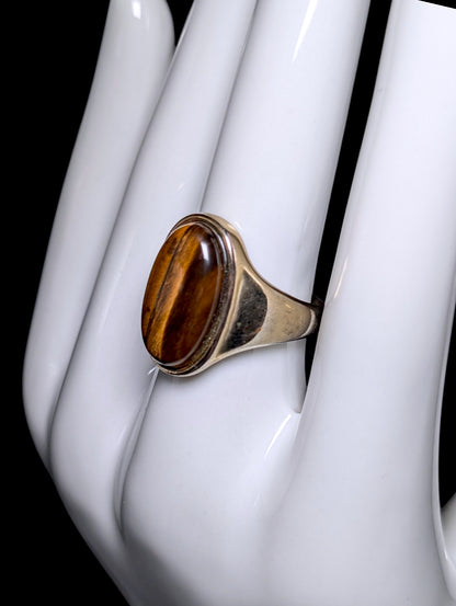 Vintage Monet Genuine Tiger's Eye Solitaire Antique Gold Toned Ring