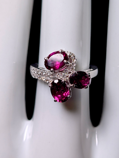 Vintage Three Stone Oval Cut Genuine Rhodolite Garnet and White Topaz Sterling Silver Ring
