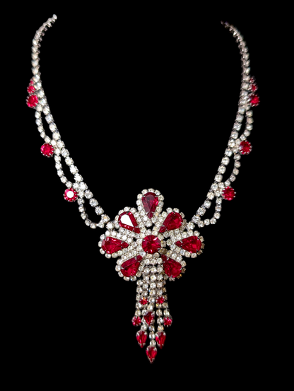 1950s - 1960s Elegant Clear and Red Rhinestone Chandelier Necklace and Earrings Parure Statement Set