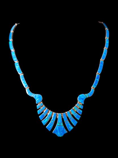 Vintage Oscar Figueroa Genuine Green Blue Mexican Fire Opal Inlay Silver Designer Necklace