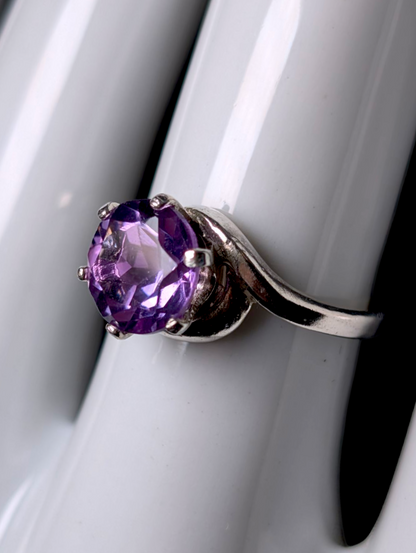 Vintage Crossover Round Cut Genuine Purple Amethyst Solitaire Sterling Silver Ring