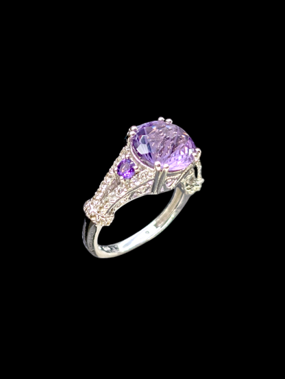 Vintage Stunning 3.9 Carat Concave Checkerboard Cut Genuine Amethyst and White Topaz Filigree Sterling Silver Ring