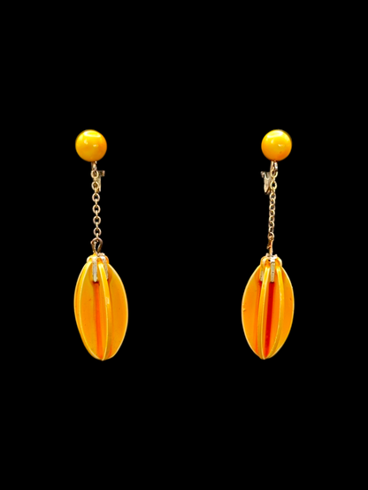 1960s - 1970s Mod Starfruit Shaped Yellow Dangle Earrings