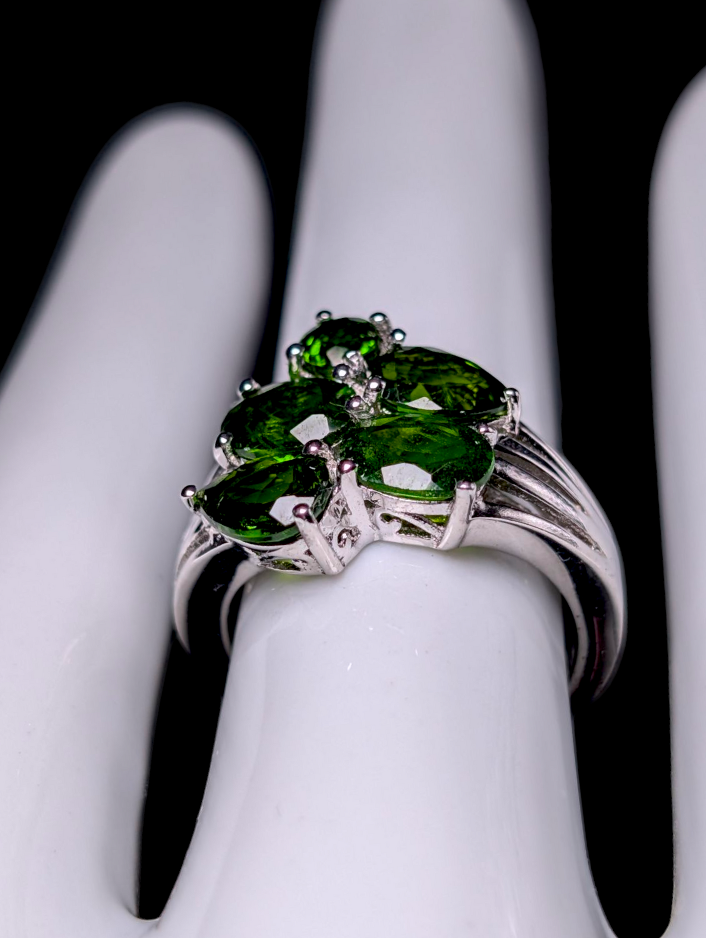 Vintage Multi-Cut Emerald Green Genuine Chrome Diopside Sterling Silver Split Shank Designer Ring