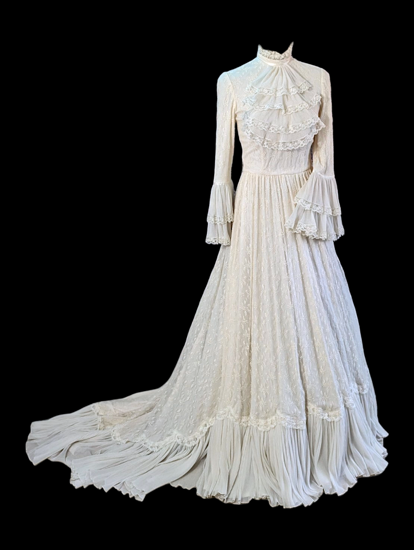 Vintage Creations by Aria Renaissance Revival Wedding Dress with High HobbyBobbins Vintage Creations by Aria Renaissance Revival Wedding Dress with High HobbyBobbins