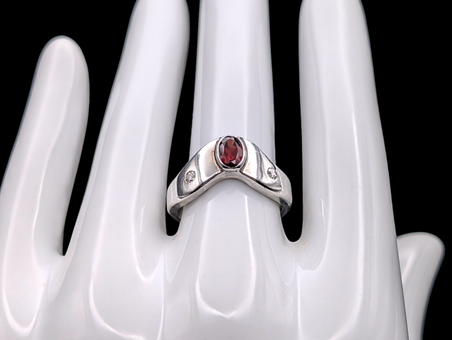 Vintage Unique Solitaire Red Garnet and Crystal Rhinestone Curved Sterling Silver 925 Ring