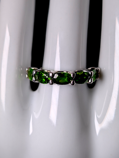 Vintage Half Eternity Band Oval Cut Earth Mined Genuine Emerald Green Chrome Diopside Sterling Silver Ring
