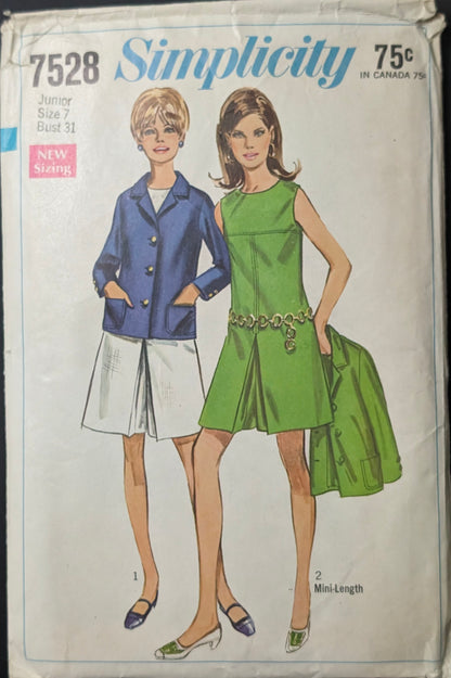1960s - 1970s Original Vintage Sewing Pattern: Simplicity 7528 Size Junior 7