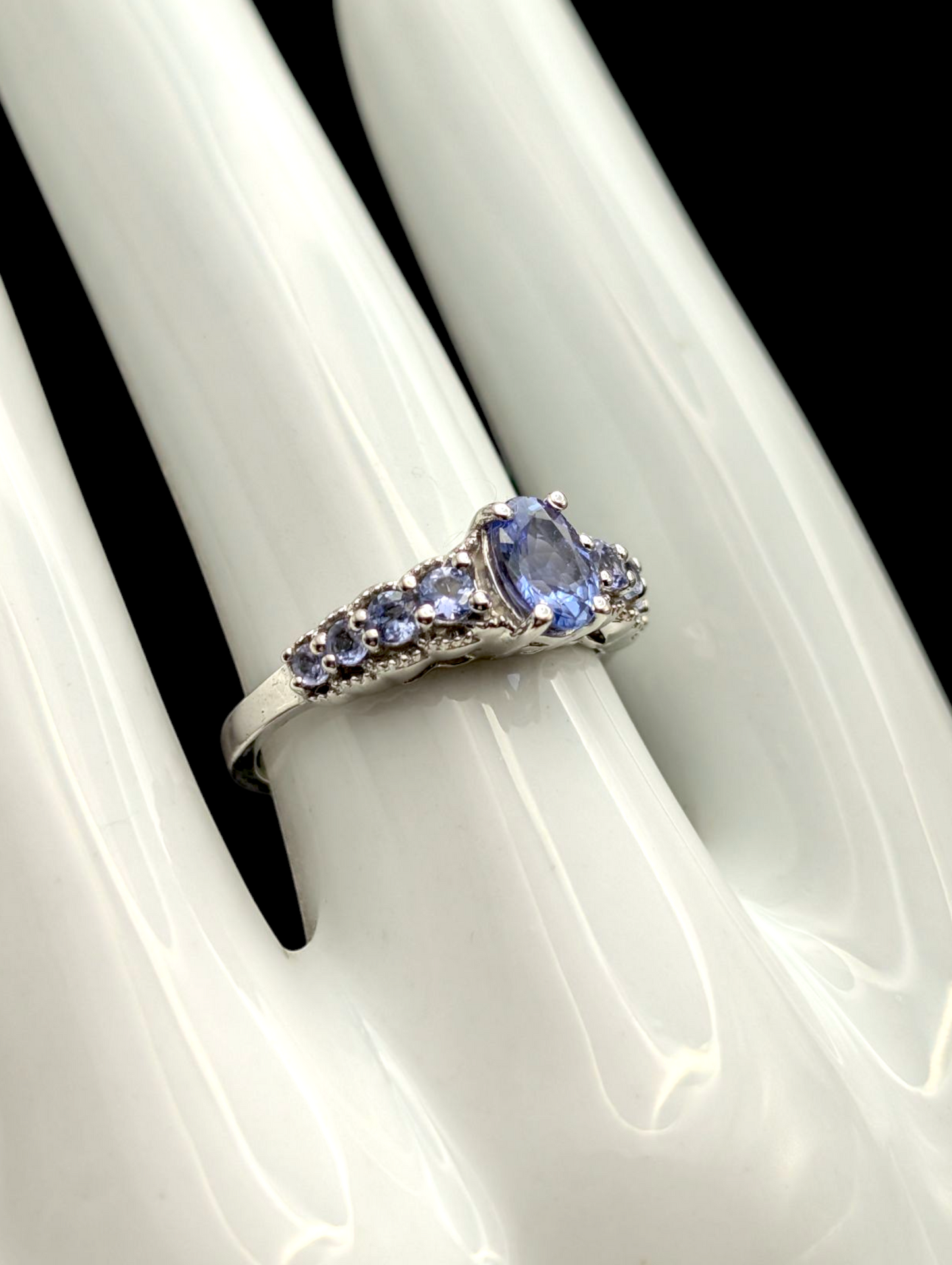 Vintage Oval Cut Earth Mined Genuine Tanzanite Sterling Silver Ring