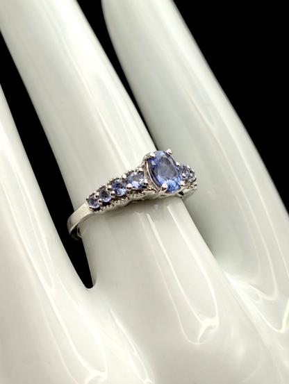 Vintage Oval Cut Earth Mined Genuine Tanzanite Sterling Silver Ring