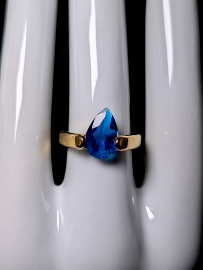 Vintage Pear Cut Simulated Blue Sapphire Solitaire Gold Toned Floating Ring