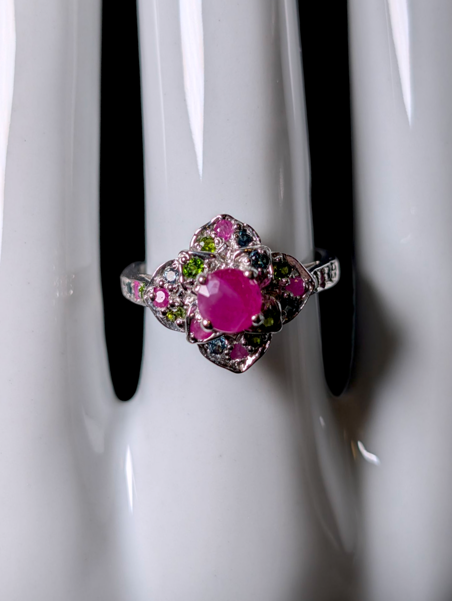 Vintage Multi-stone Earth Mined Round Cut Genuine Ruby Solitaire and Gemstone Custer Sterling Silver Ring