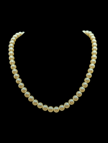 U Pick: Vintage Single Strand Simulated Pearl Necklace