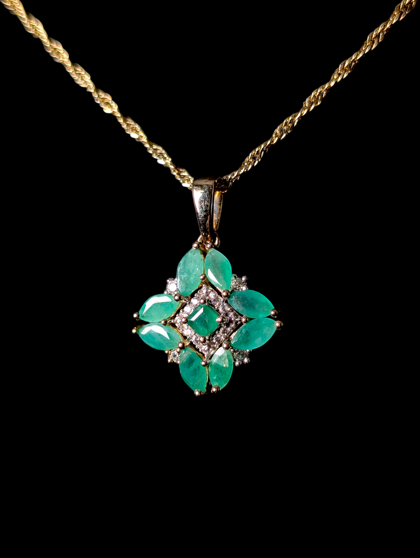 Vintage Genuine Emerald and White Zircon 14k Yellow Gold Vermeil Starburst Pendant and Rope Twisted Chain Necklace