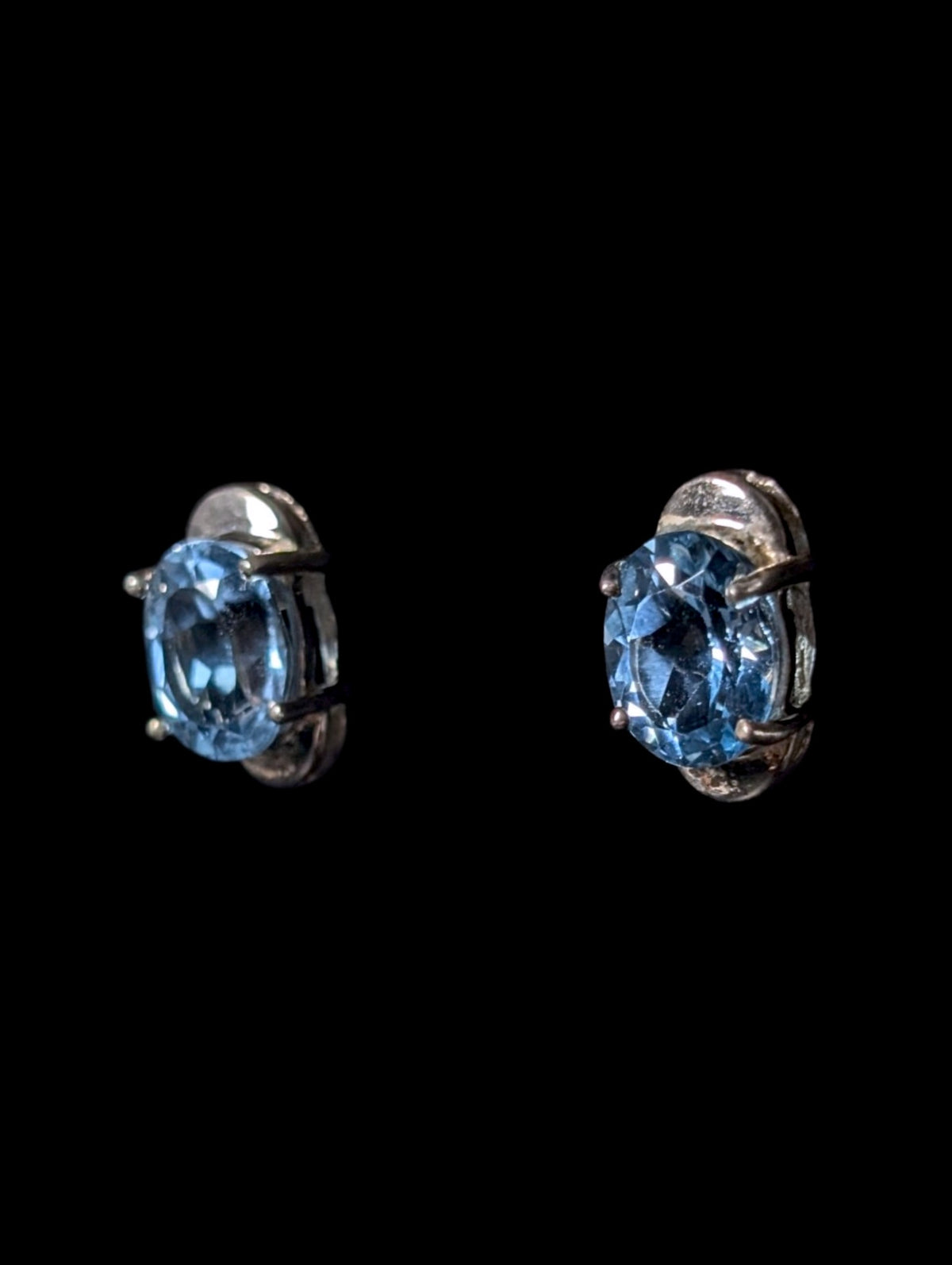 Vintage 4+ Carats Oval Cut Genuine Blue Topaz Stud Sterling Silver Earrings